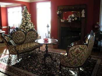 Haynes Bed And Breakfast Greensboro Exterior photo